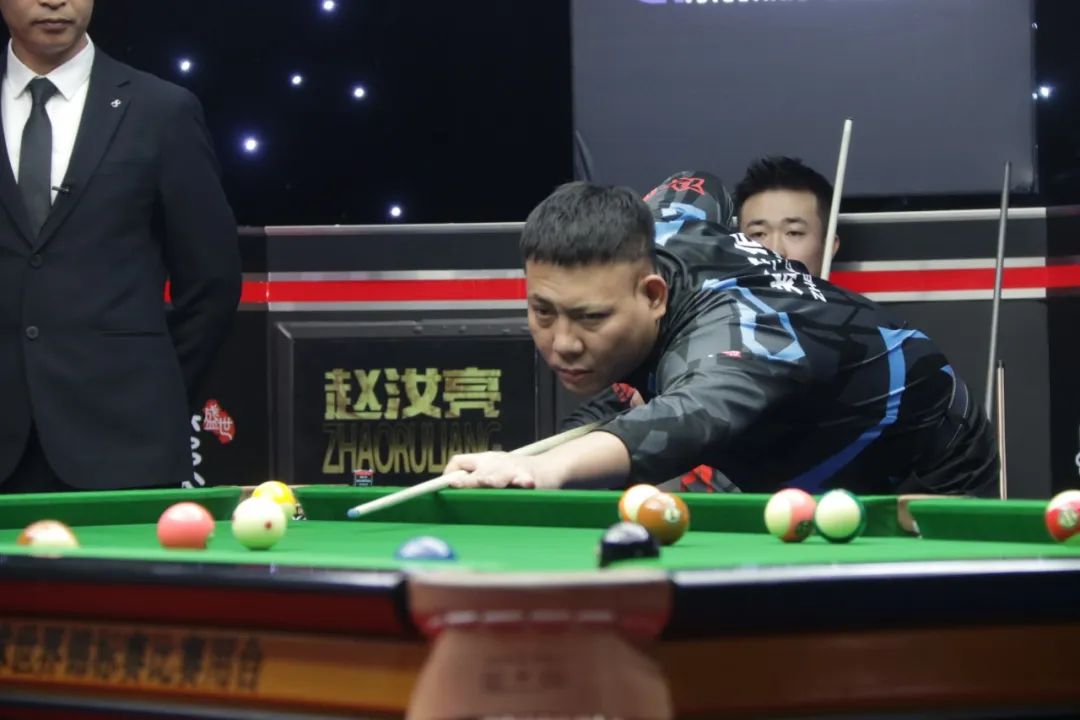 据场上具体 据场上具体