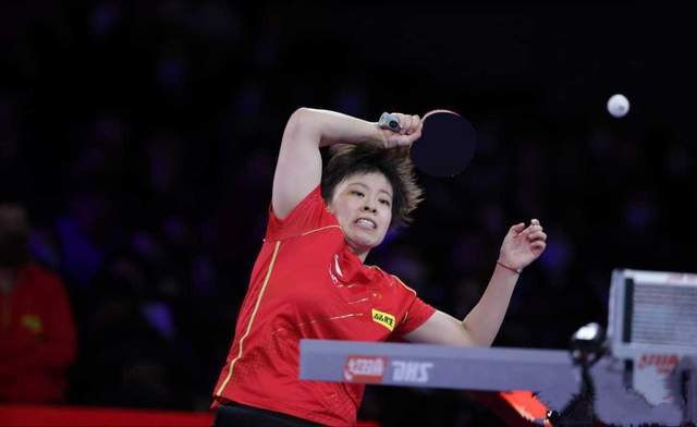 完胜美因茨 完胜美因茨