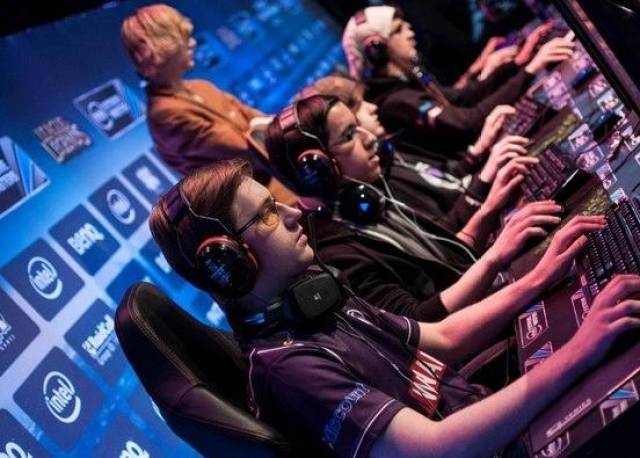 场球员和观 场球员和观