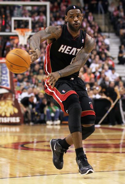 球应声入网 球应声入网