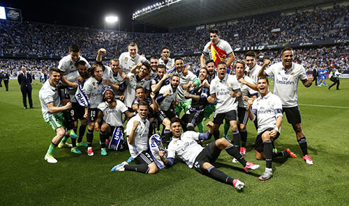 接背身来球 接背身来球